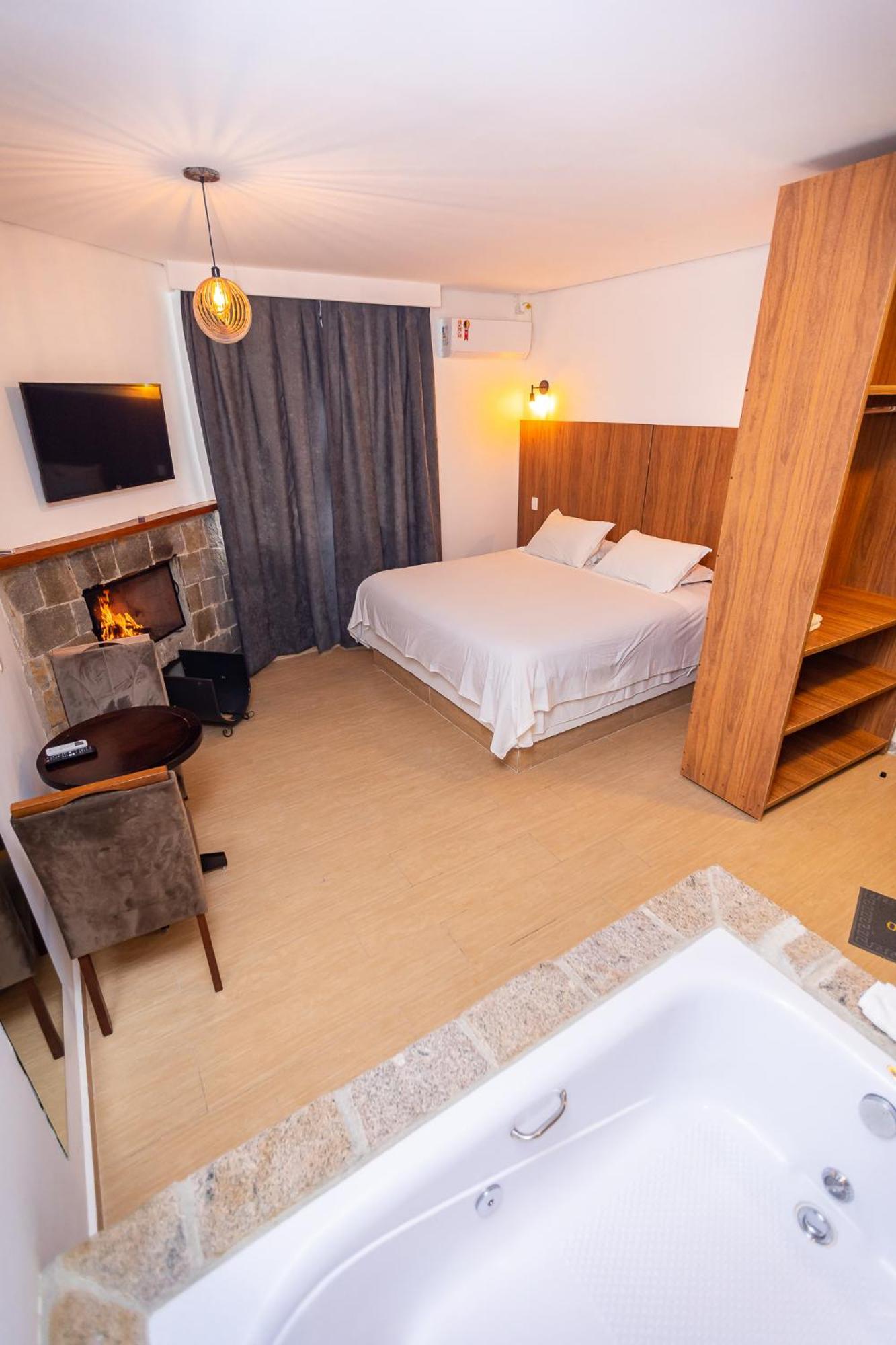 E Com Hidro Lareira E Ar Condicionado Hegus Inn